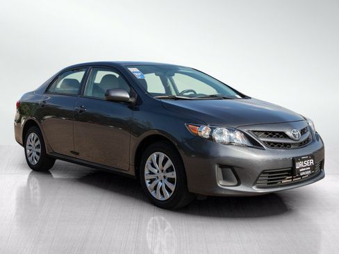 Used 2012 Toyota Corolla LE FWD image 7