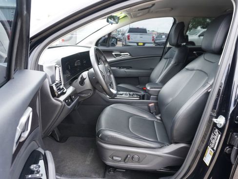Used 2023 Kia Sportage EX FWD image 7
