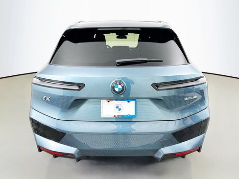 Used 2024 BMW iX xDrive50 w/ Premium Package AWD/4WD image 6
