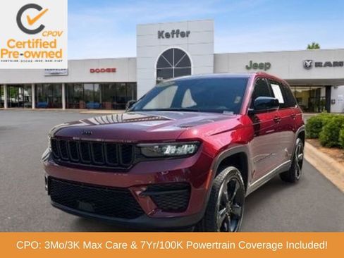 Certified 2023 Jeep Grand Cherokee Altitude AWD/4WD image 1