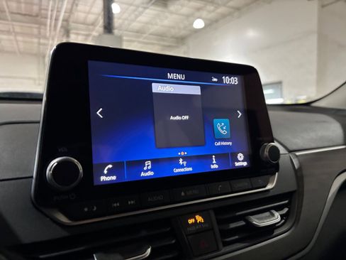Used 2025 Nissan Altima 2.5 SV FWD image 20