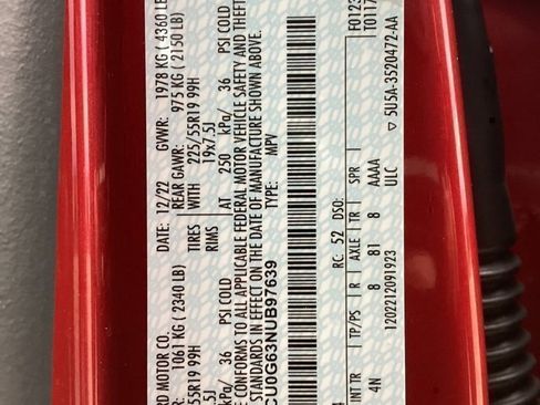 Used 2022 Ford Escape SE w/ SE Sport Appearance Package image 62