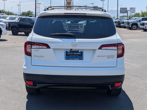 Used 2022 Honda Pilot Black Edition image 5