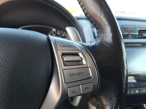Used 2013 Nissan Altima 3.5 SL FWD image 24