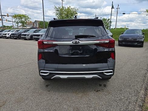 Certified 2021 Kia Seltos EX AWD/4WD image 4