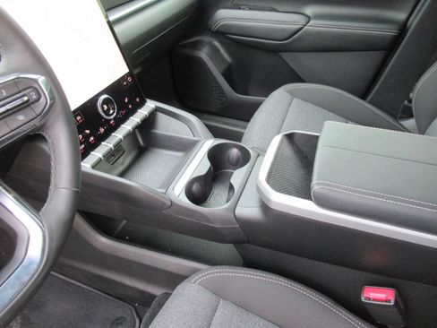 Used 2026 GMC Terrain Elevation w/ Black Edition FWD image 16