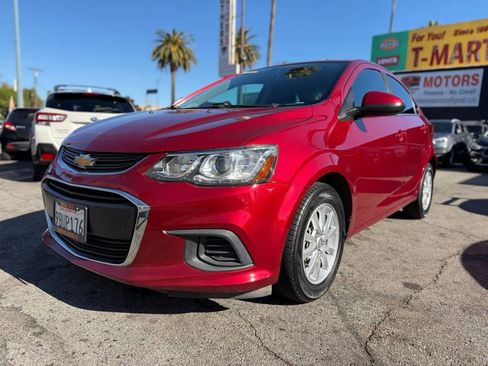 Used 2019 Chevrolet Sonic LT w/ Convenience Package image 9