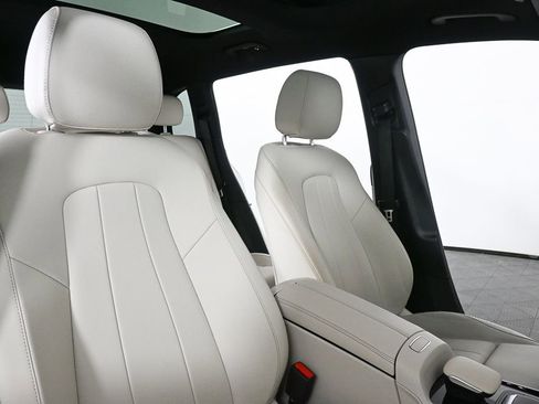 Certified 2021 Mercedes-Benz GLB 250 4MATIC image 22