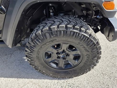 Certified 2021 Jeep Gladiator Mojave w/ Trailer Tow Package image 19