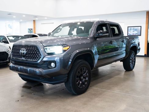 Used 2023 Toyota Tacoma Limited image 28