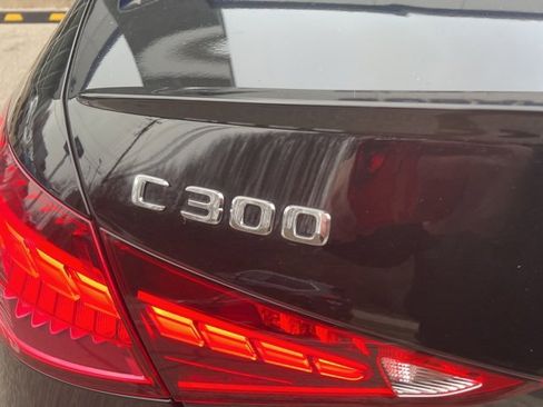 Used 2022 Mercedes-Benz C 300 4MATIC Sedan image 12