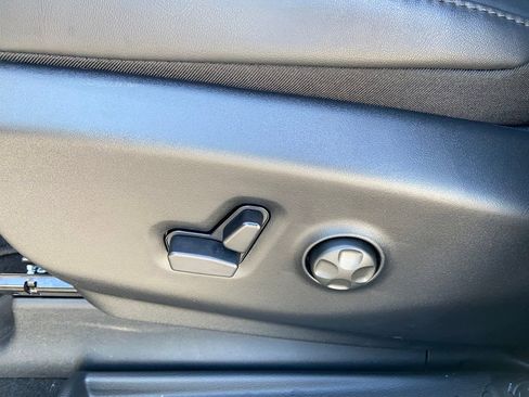 New 2026 Chrysler Pacifica Select image 14