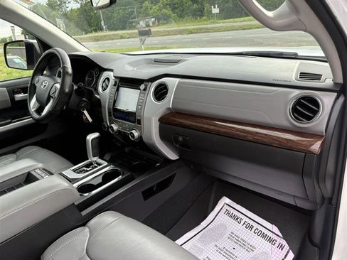 Used 2015 Toyota Tundra Limited w/ Limited Premium Package AWD/4WD image 22