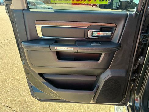 Used 2016 RAM 1500 Laramie AWD/4WD image 13