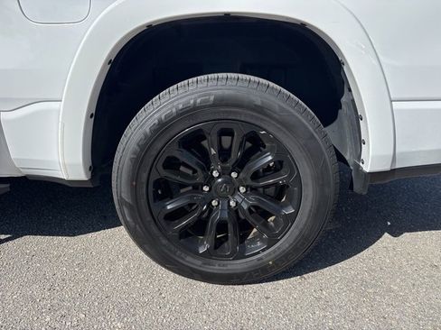 Used 2022 RAM 1500 Laramie w/ Sport Appearance Package image 14