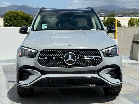 New 2026 Mercedes-Benz GLE 450e 4MATIC image 4