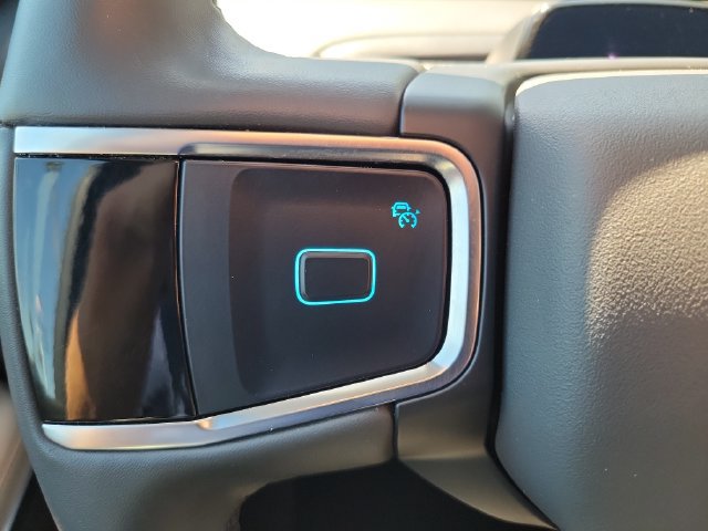 Certified 2025 Ford Expedition Active AWD/4WD image 5