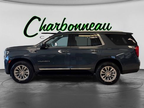 Used 2021 GMC Yukon SLT AWD/4WD image 2