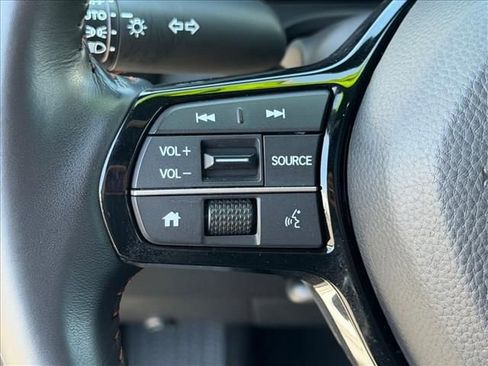 Used 2025 Honda HR-V Sport image 16