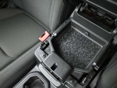 Used 2021 Jeep Gladiator Sport image 4