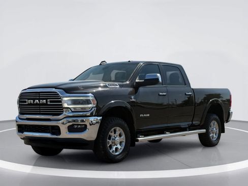 Used 2022 RAM 2500 Laramie AWD/4WD image 2