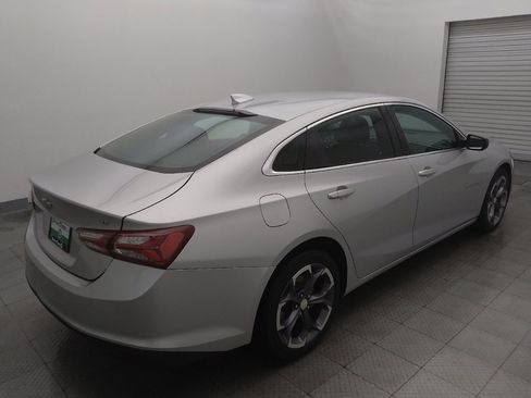 Used 2020 Chevrolet Malibu LT FWD image 9