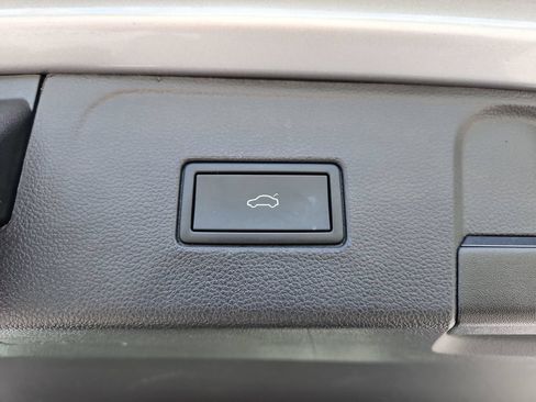 Used 2023 Volkswagen Atlas SE w/ Panoramic Sunroof Package AWD/4WD image 20