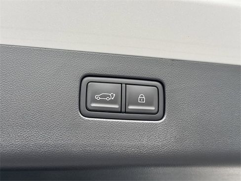 New 2026 Hyundai Ioniq 9 Limited image 15