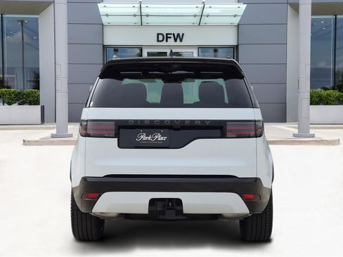 New 2026 Land Rover Discovery Dynamic SE image 6