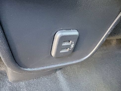 Used 2022 Chevrolet Equinox RS FWD image 9