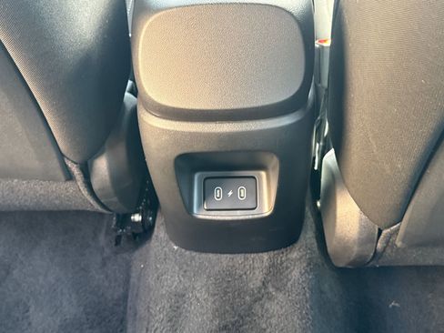 Used 2025 Hyundai Elantra Sport FWD image 24