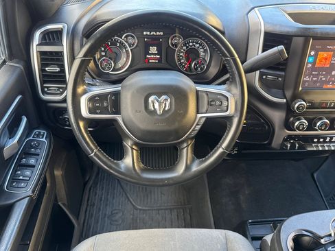 Used 2024 RAM 2500 Big Horn AWD/4WD image 17