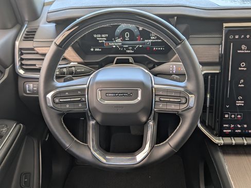 Used 2024 GMC Acadia Denali w/ Super Cruise Package image 27