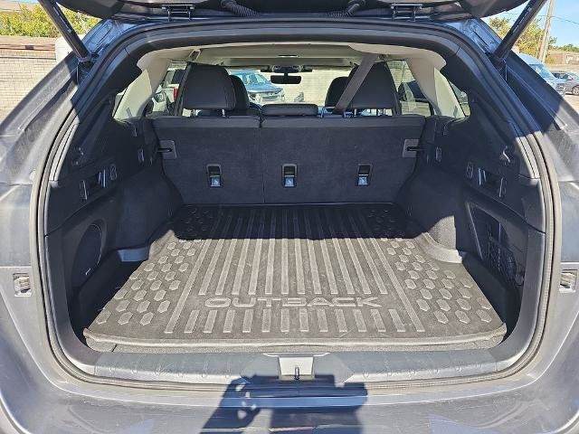Used 2025 Subaru Outback Onyx Edition AWD/4WD image 12