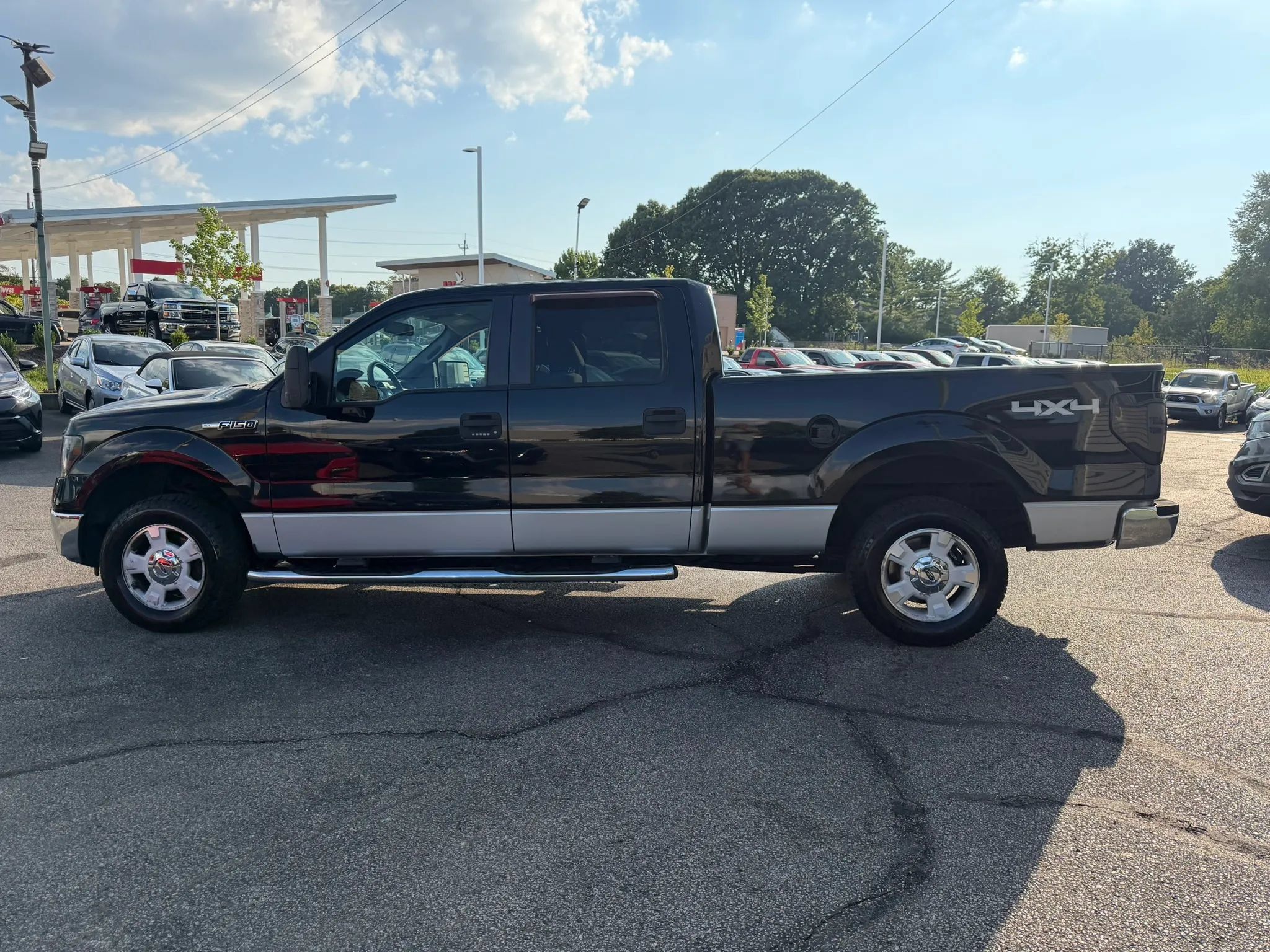 Used 2009 Ford F150 XLT AWD/4WD image 2