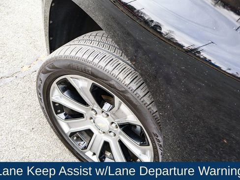 Used 2018 Chevrolet Suburban Premier image 46