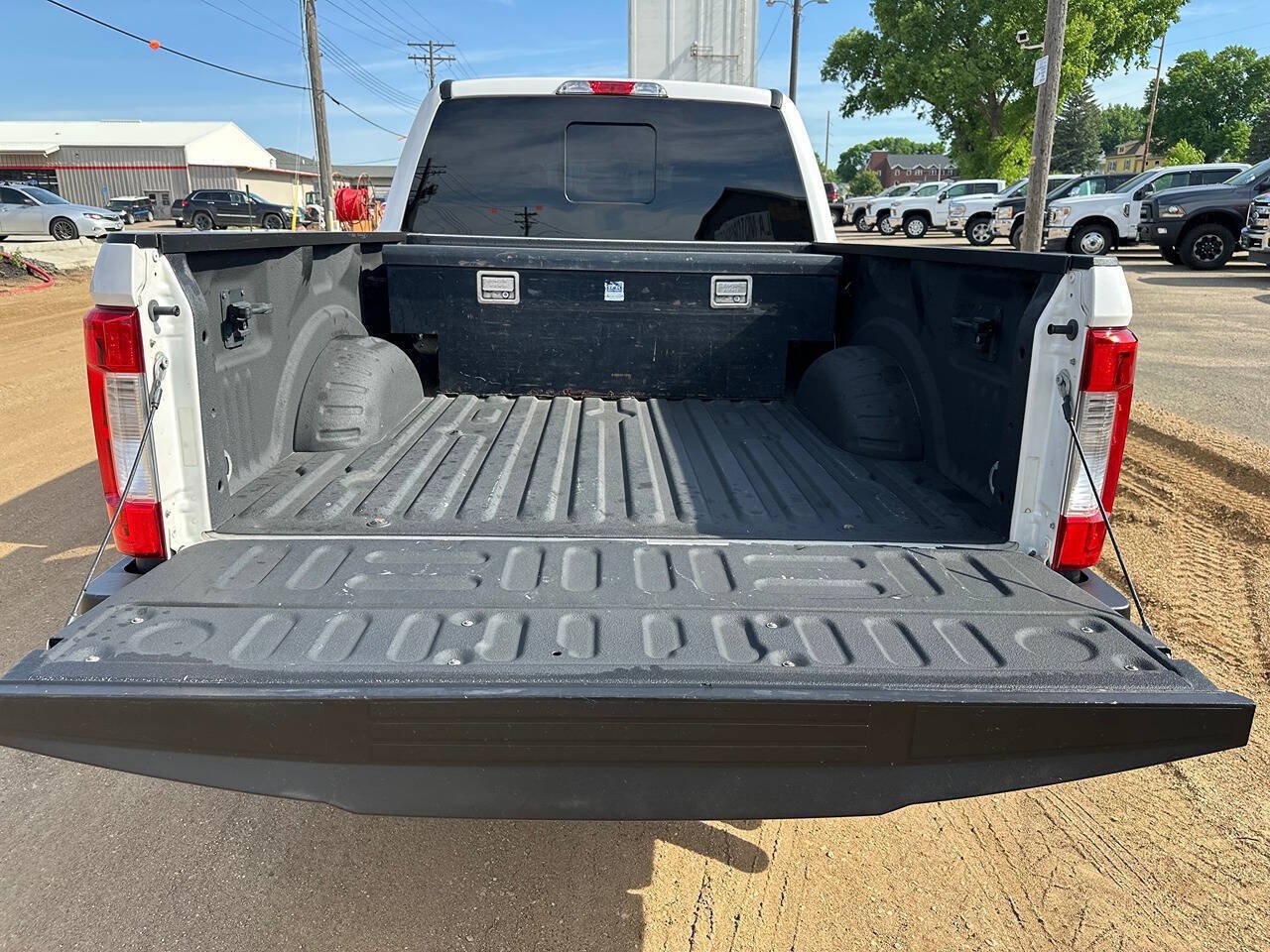 Used 2017 Ford F250 Lariat w/ Chrome Package AWD/4WD image 34