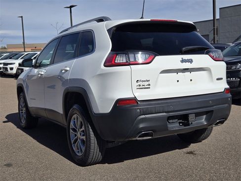 Used 2019 Jeep Cherokee Latitude Plus w/ Cold Weather Group image 4