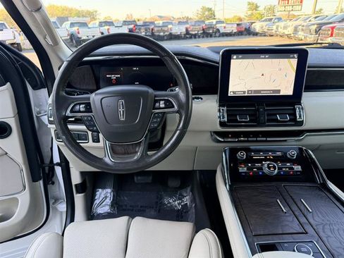 Used 2019 Lincoln Navigator L Reserve w/ Cargo Package AWD/4WD image 30