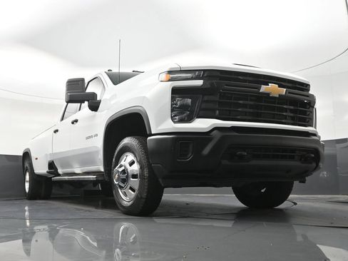 Used 2026 Chevrolet Silverado 3500 W/T AWD/4WD image 29
