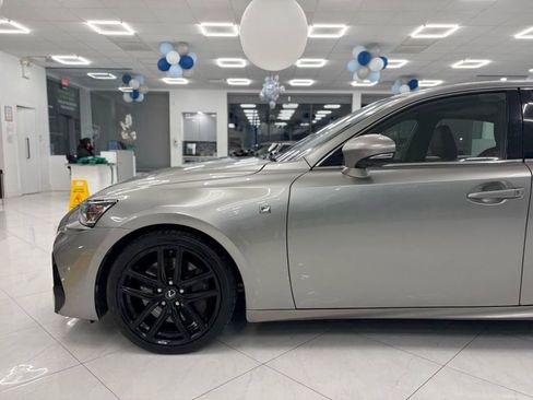 Used 2018 Lexus IS 300 F Sport image 6