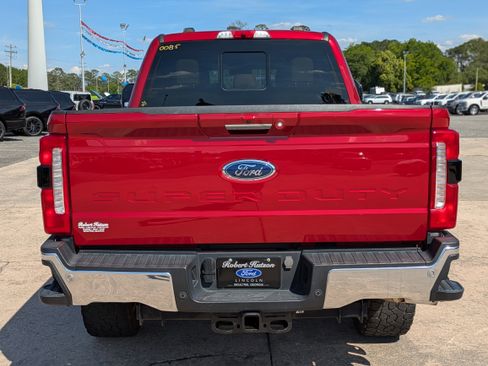 Used 2023 Ford F350 Lariat w/ Lariat Ultimate Package AWD/4WD image 7