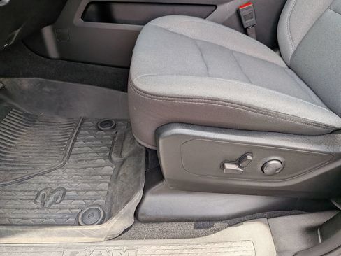 Used 2025 RAM 1500 Big Horn AWD/4WD image 13