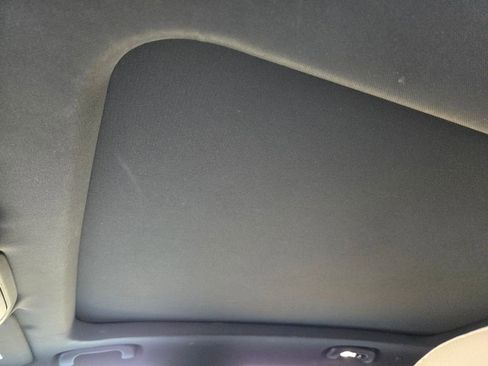 Certified 2024 Cadillac XT4 Luxury w/ Cold Weather Package image 9