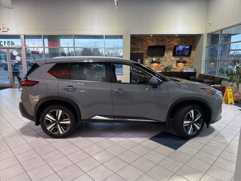 Used 2022 Nissan Rogue SL w/ SL Premium Package AWD/4WD image 14