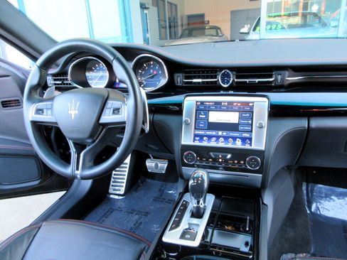 Used 2015 Maserati Quattroporte S Q4 image 52