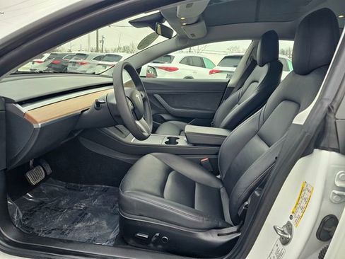 Used 2021 Tesla Model 3 Standard Range Plus image 18