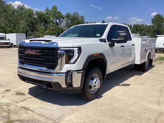 New 2025 GMC Sierra 3500 Pro w/ Convenience Package AWD/4WD video 1