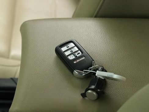 Used 2018 Honda CR-V EX-L image 41