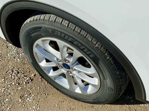 Used 2021 Ford Escape SE image 16